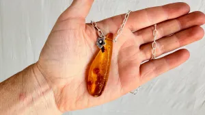 Large Amber Pendant on a Silver Chain. Sterling Silver. 1425