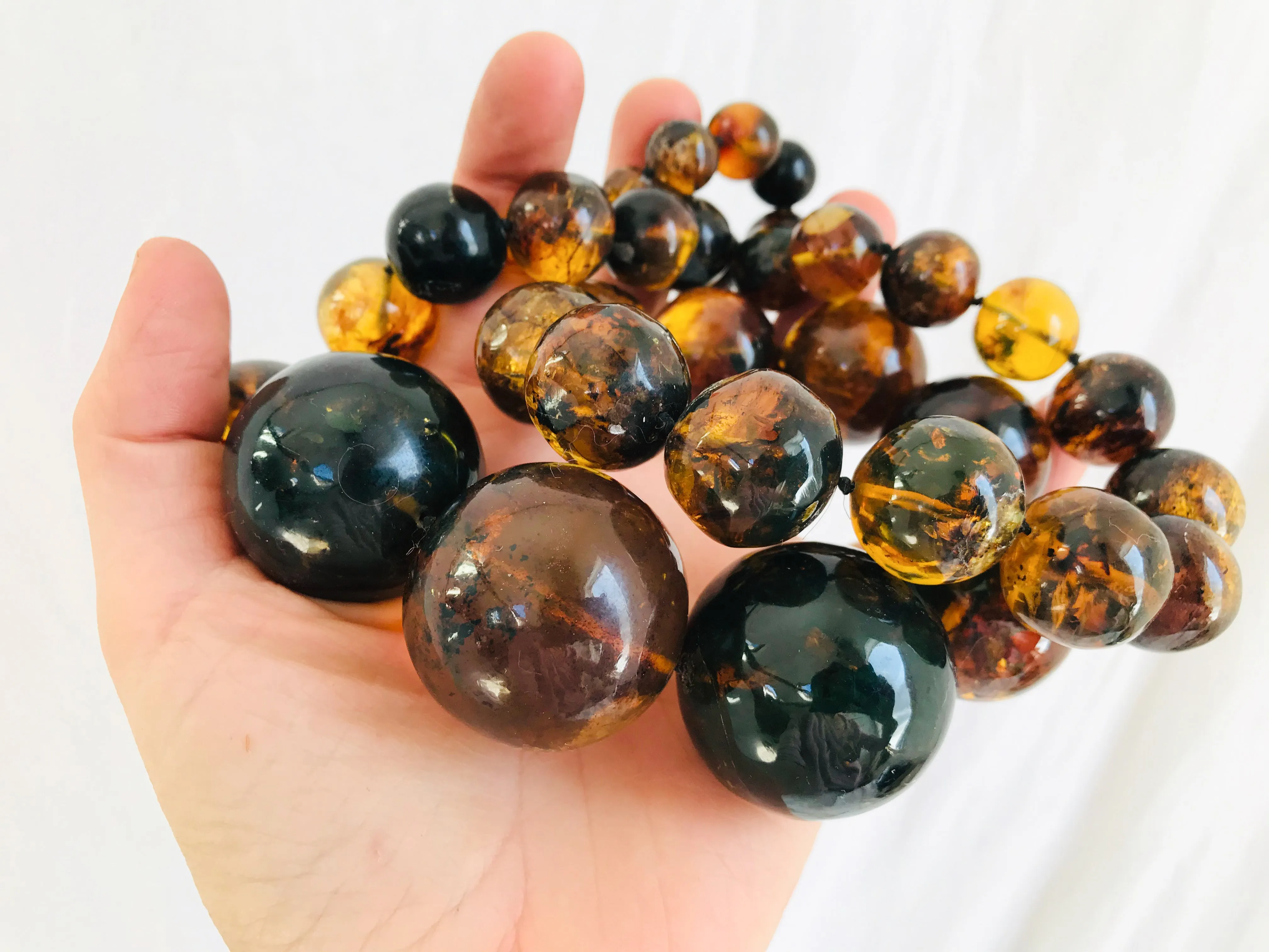 Long Graduated Amber Baroque Necklace. Graduated Sphere. Mexican Amber.